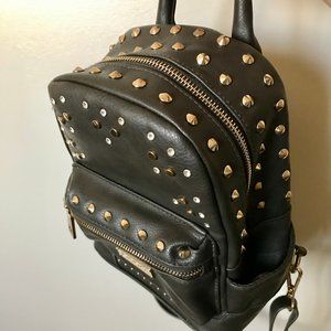 bebe backpack, gray, excellent